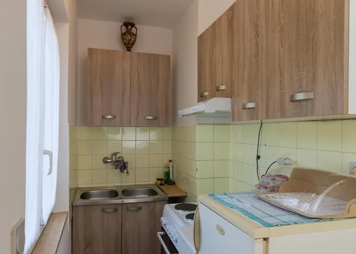 Varez دوبروفينك