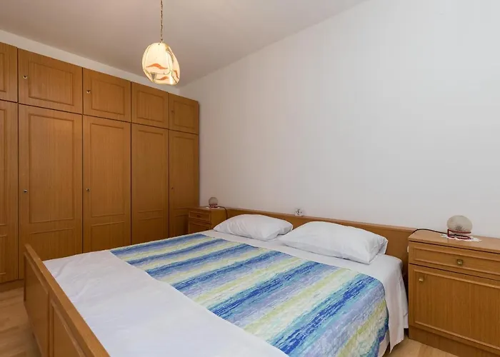 Varez * دوبروفينك