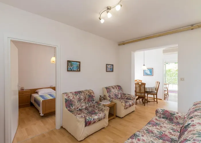 Apartament Varez